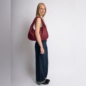 Noirvere THE ONE SHOULDER WONDER